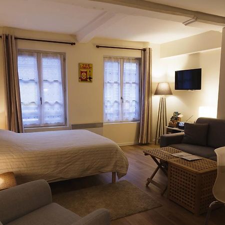 Le Studio Du Gouverneur Honfleur Ruang foto