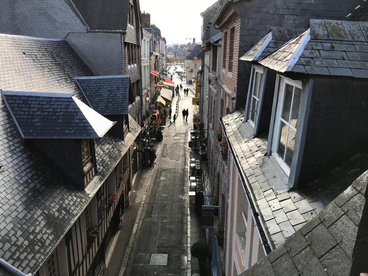 Le Studio Du Gouverneur Honfleur Bagian luar foto